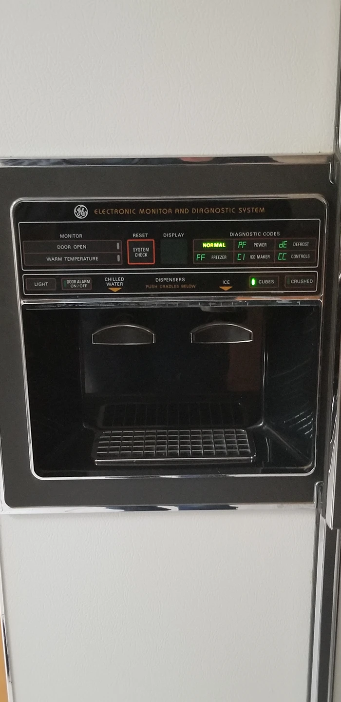 Refrigerator - photo 2