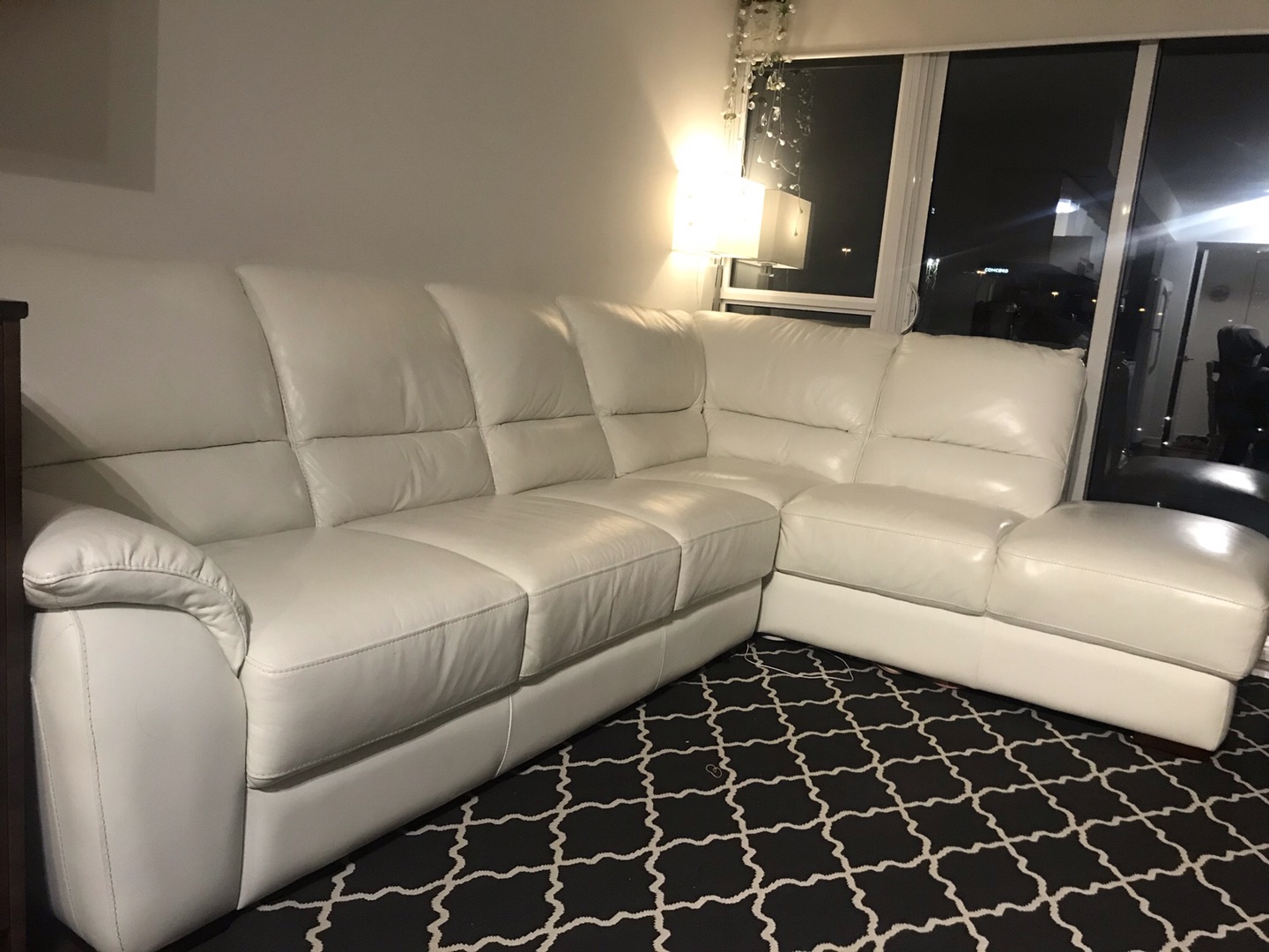 Lazyboy brand leather sectional couch image indicator(4)