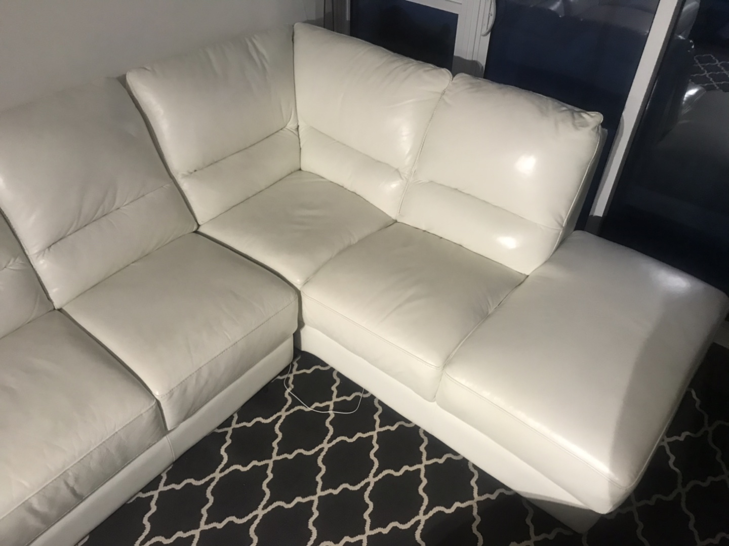 Lazyboy brand leather sectional couch image indicator(3)