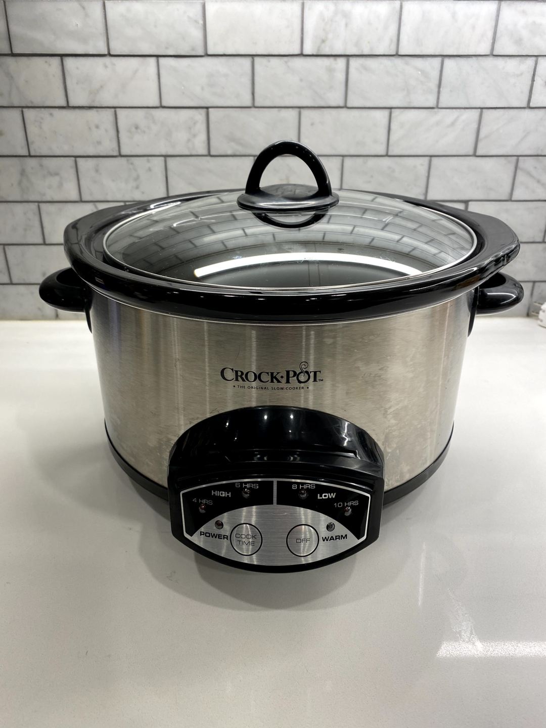 Slow cooker 