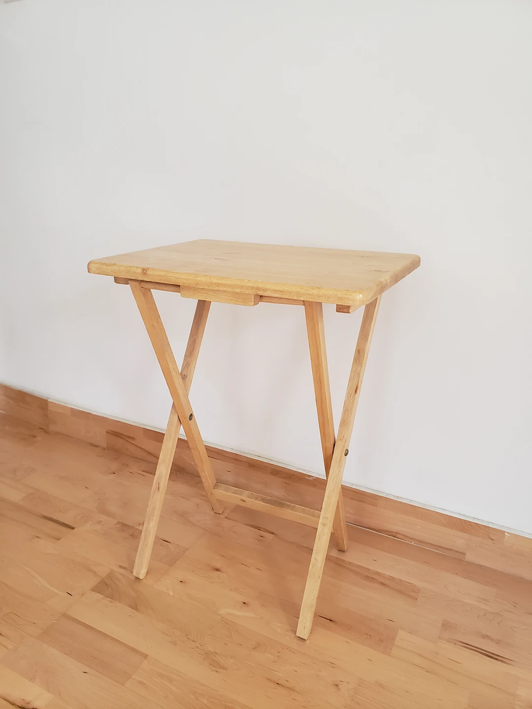 Folding table wood