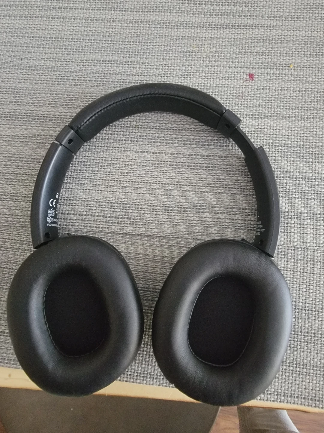 Mpow Bluetooth Headphones -Like New - photo 2