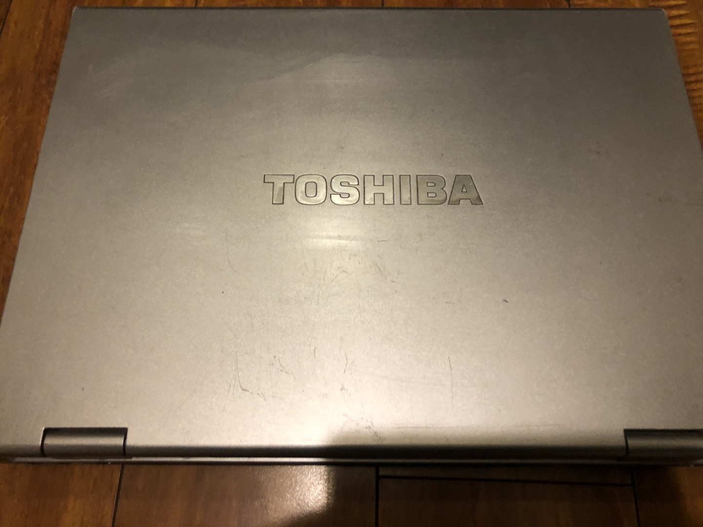 TOSHIBA laptop (no charger) - photo 2