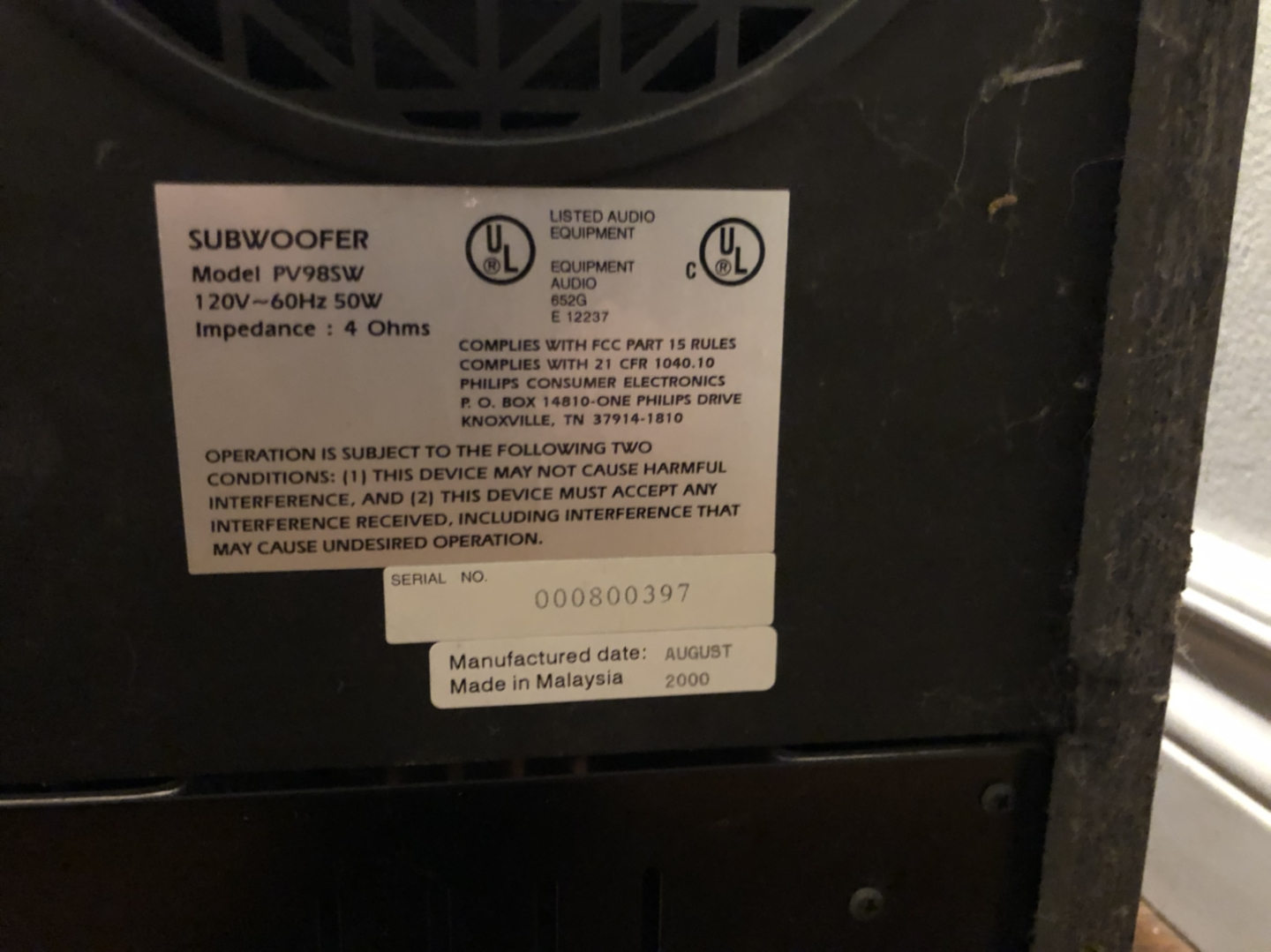 Yamaha receiver, sub woofer, and speakers surround sound system - photo 5