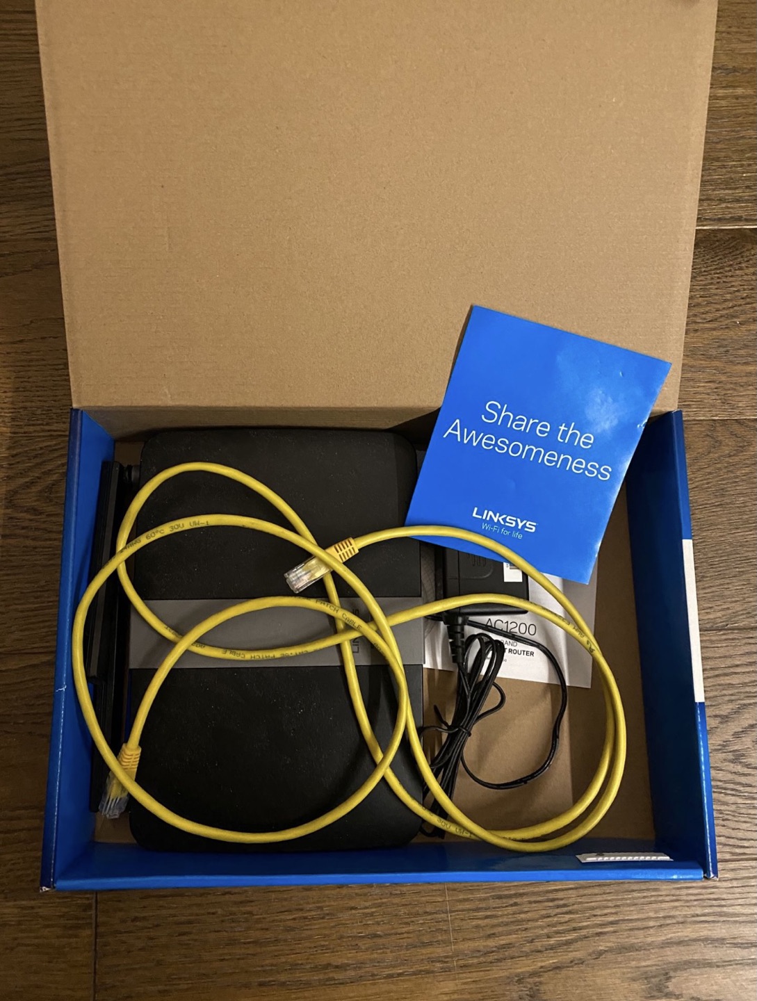 Linksys wifi router - photo 2