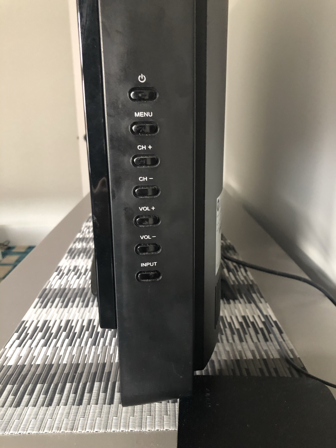 37 inch TV - photo 4