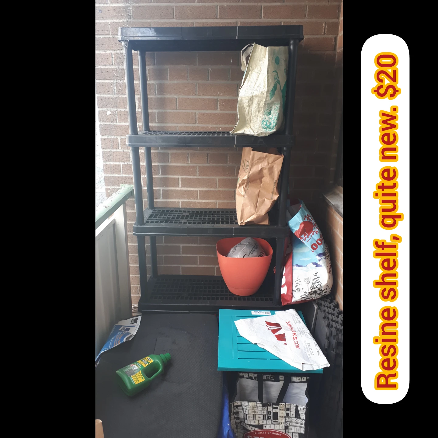 Resine shelf