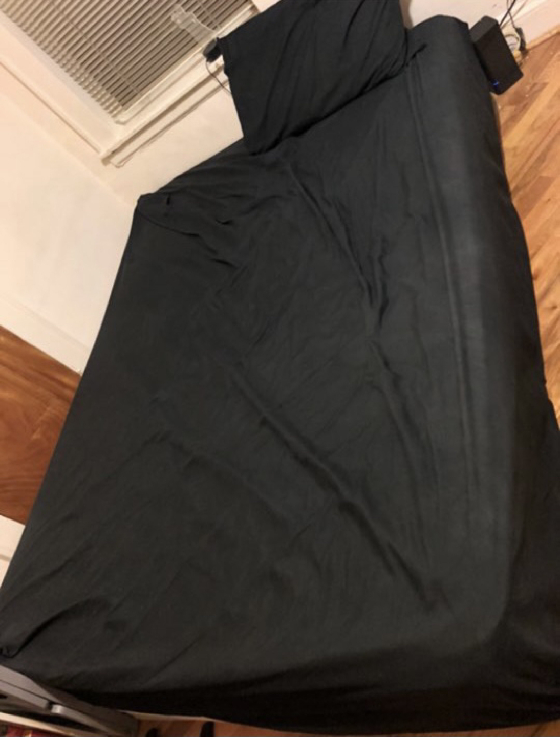 Queen mattress & mattress foundation