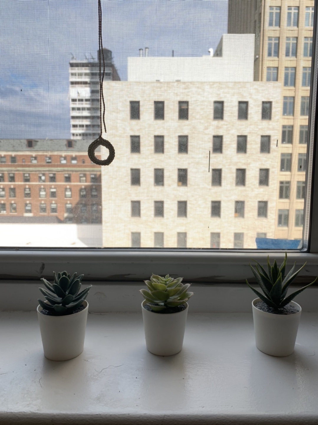 Artificial potted plants 