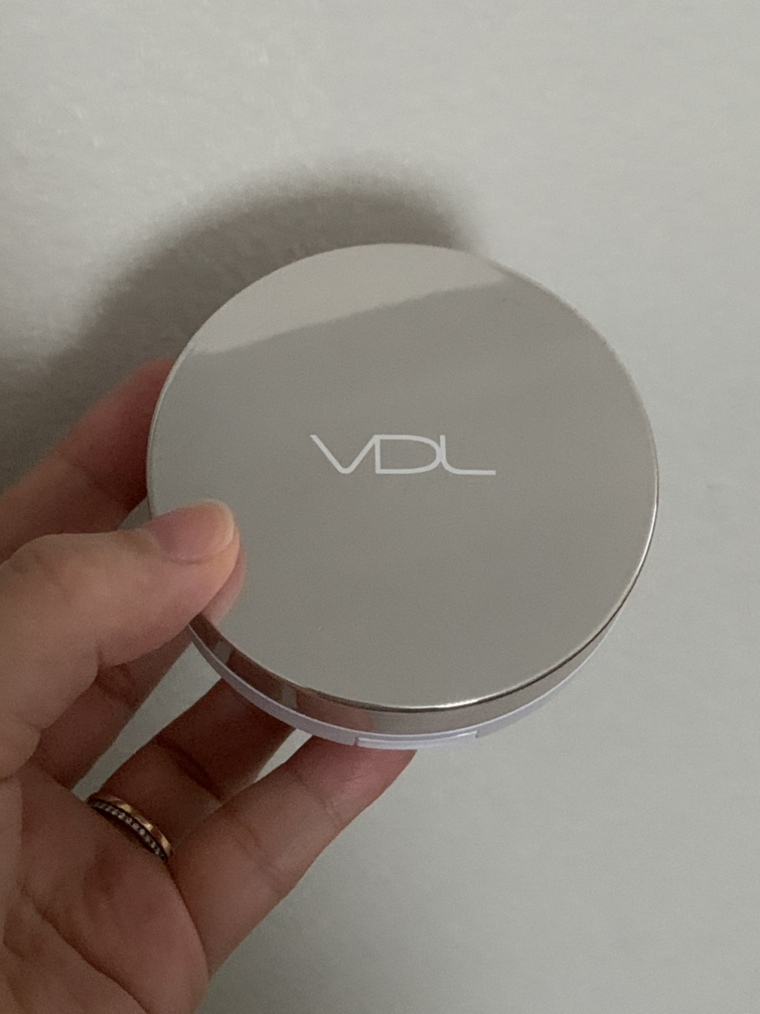 Unused, not opened VDL cushion primer  - photo 2