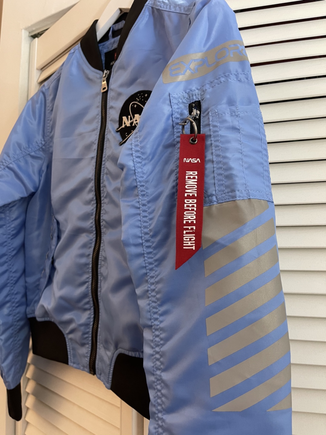 NEW NASA women jumper southpole - photo 3