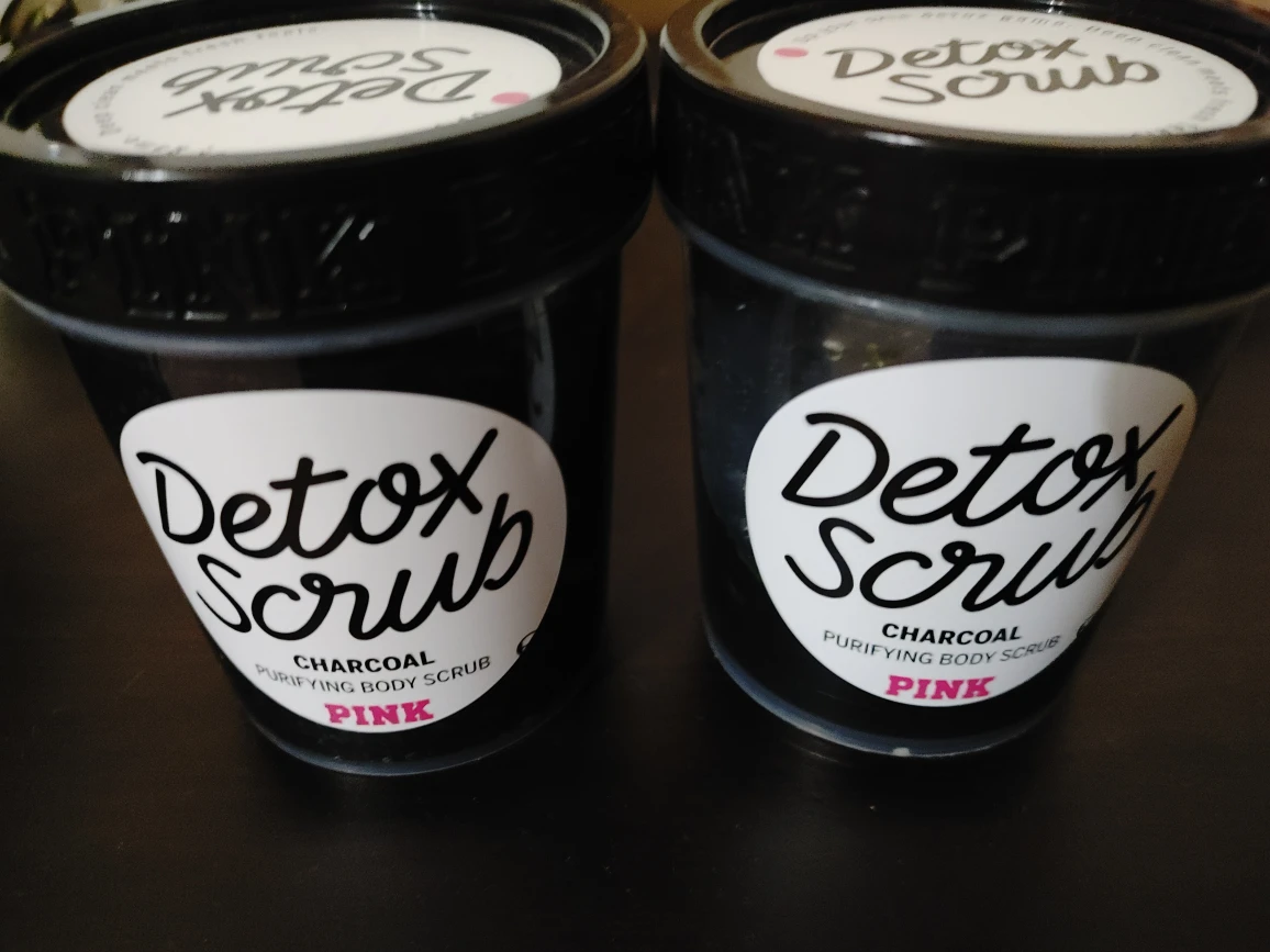 charcoal detox scrub - photo 5