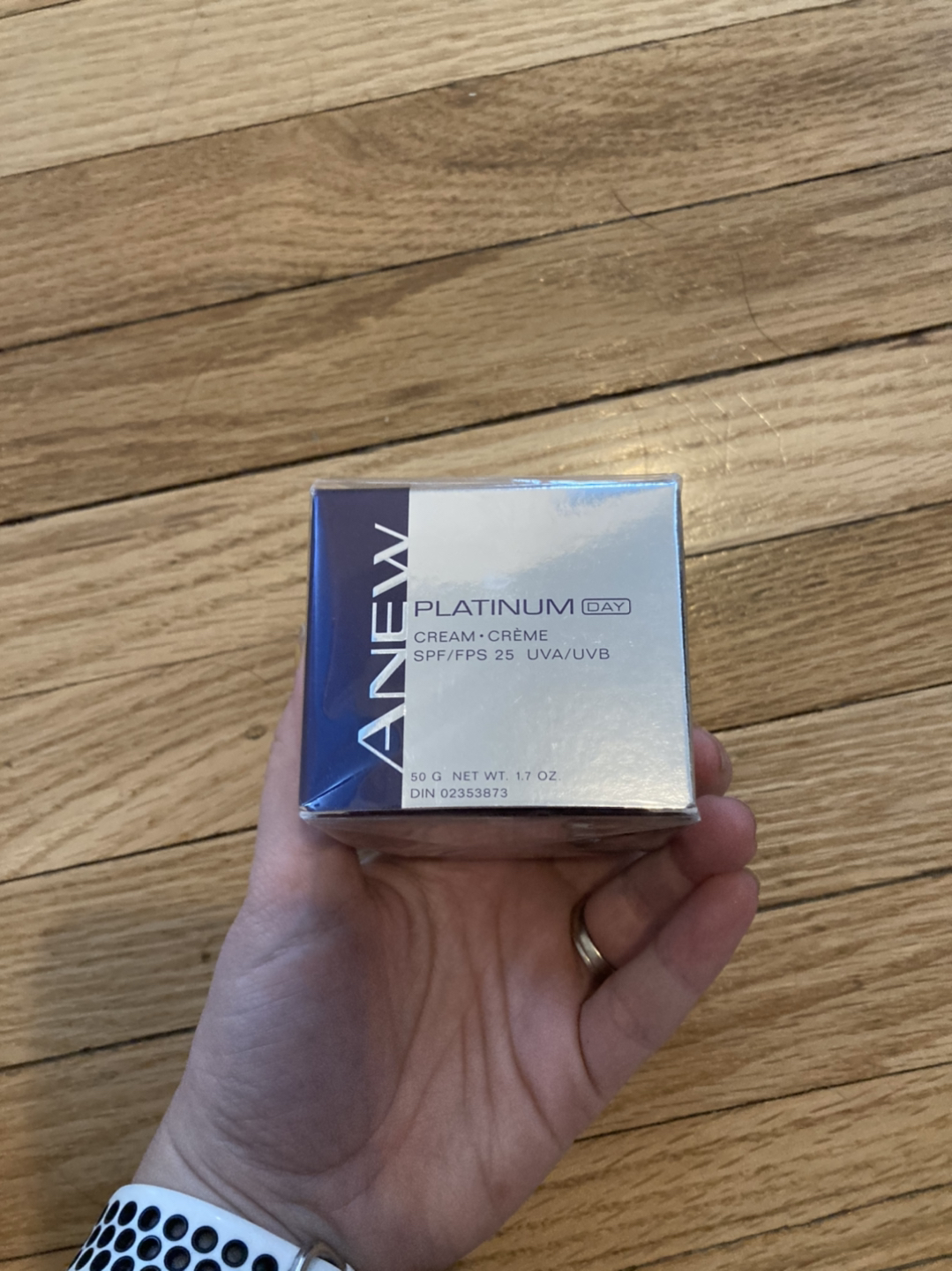 Anew cream thumbnail