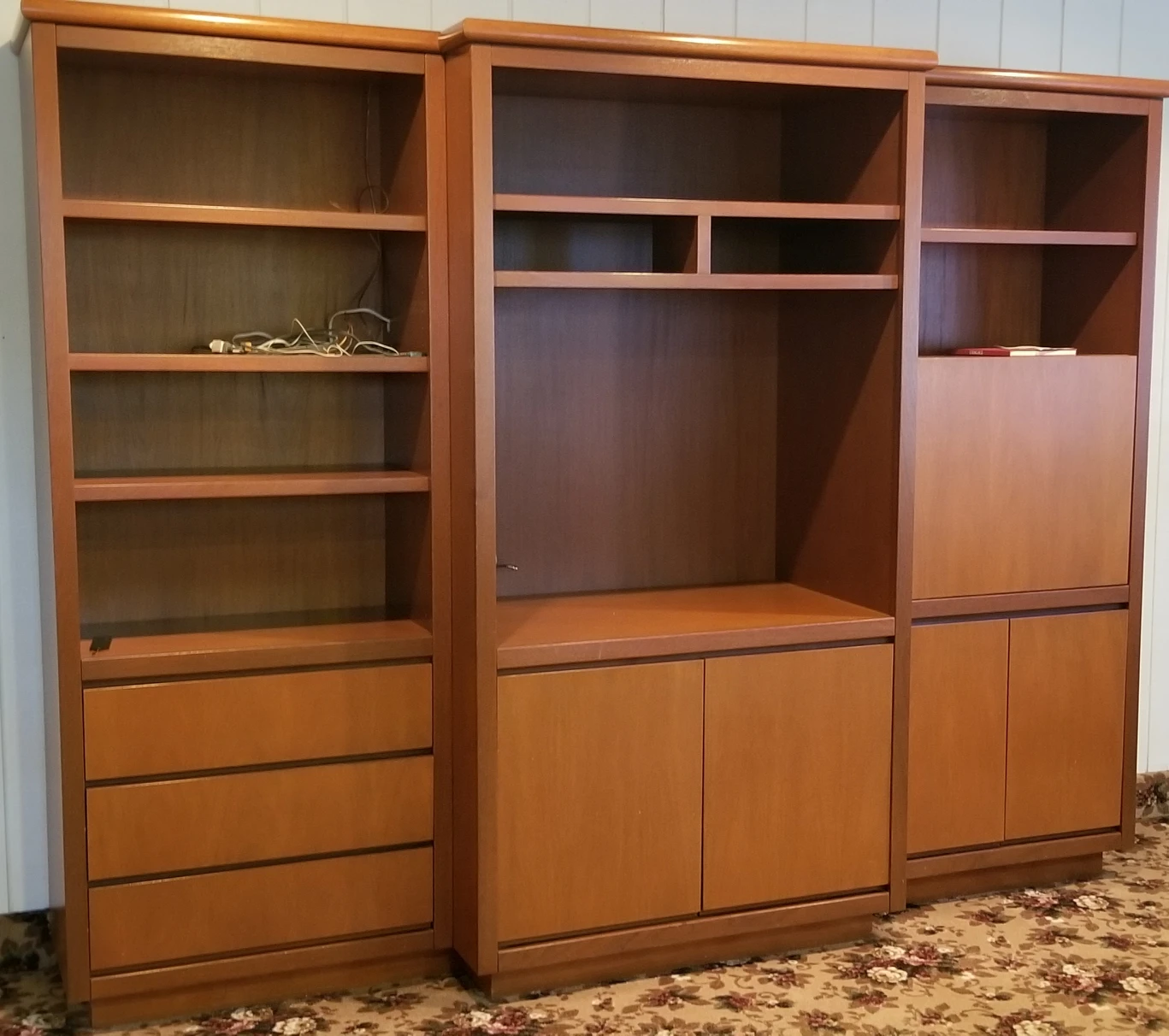 SOLID WOOD WALL UNIT