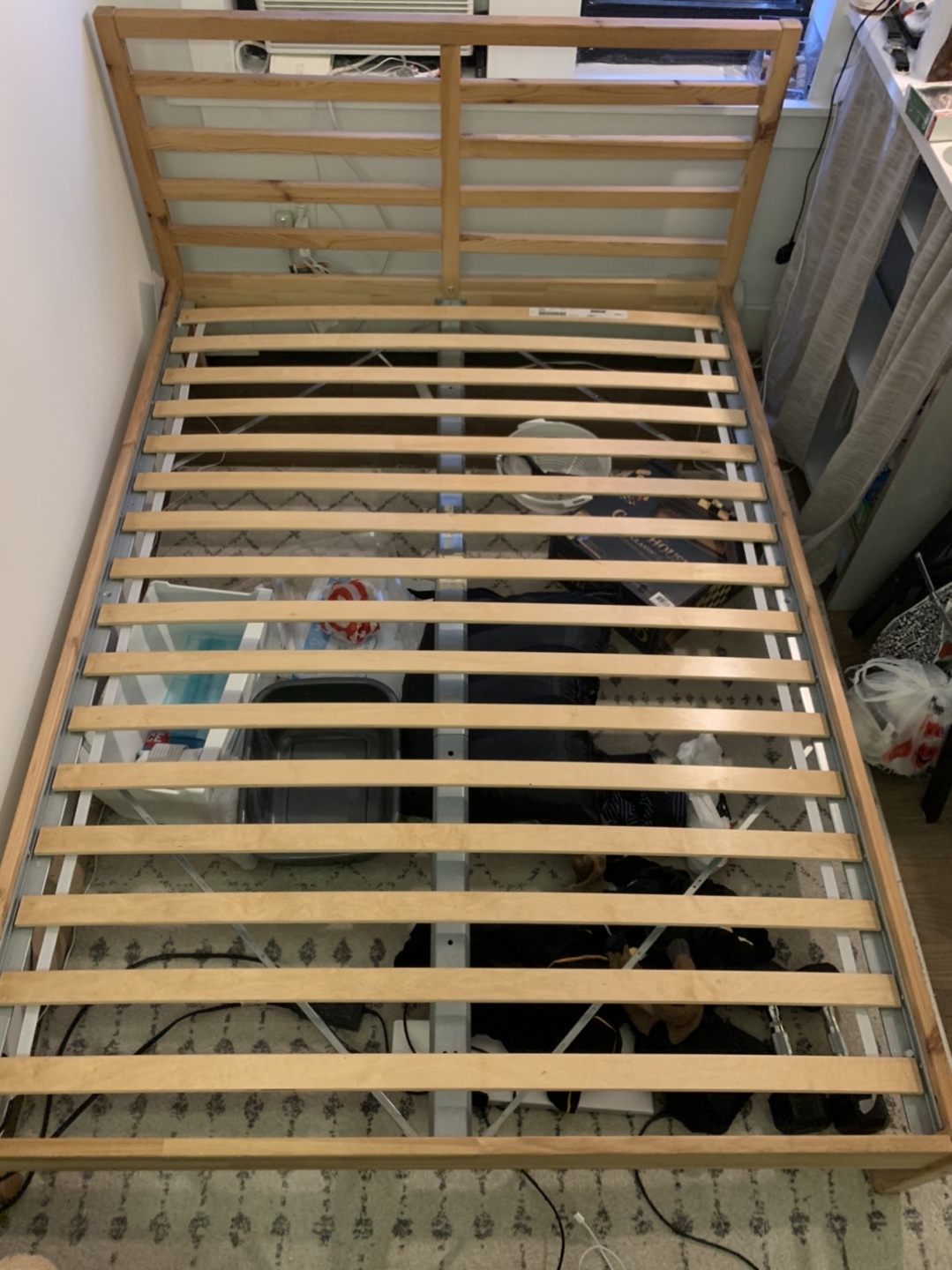 Full bed frame