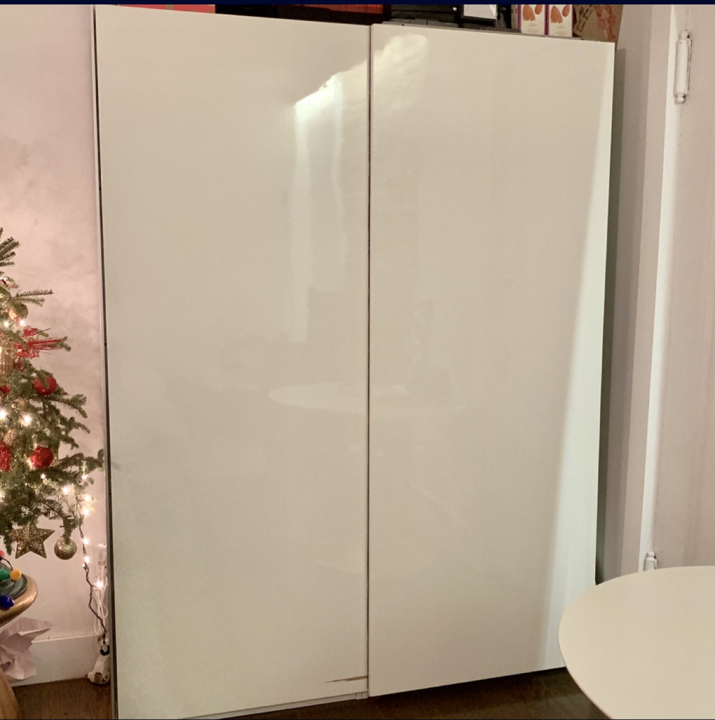 Sliding door wardrobe 
DELIVERY AVAIL MANHATTAN ONLY on Jan 30th