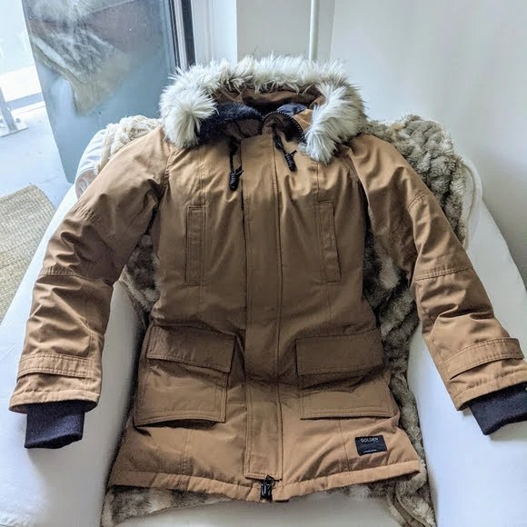 Aritzia Bancroft Parka - Small thumbnail