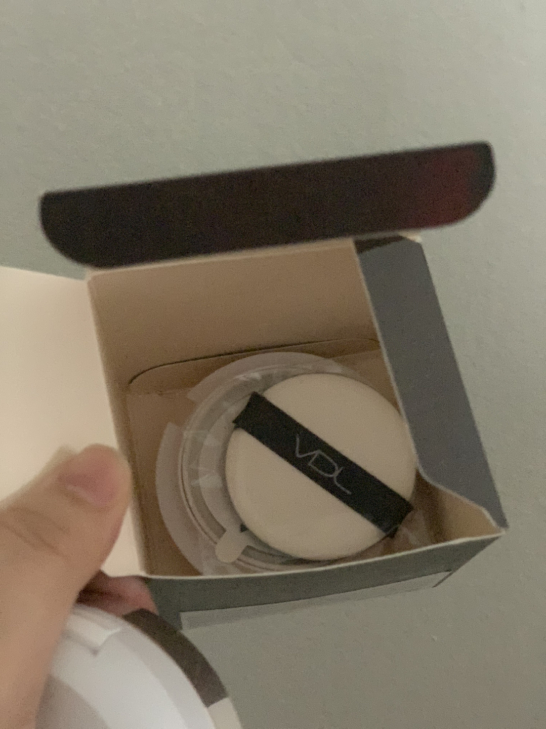 Unused, not opened VDL cushion primer  - photo 4