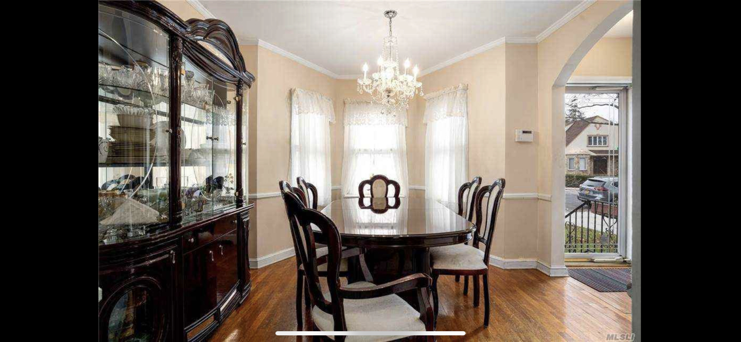6 piece wood dining set plus leaf extension - photo 2