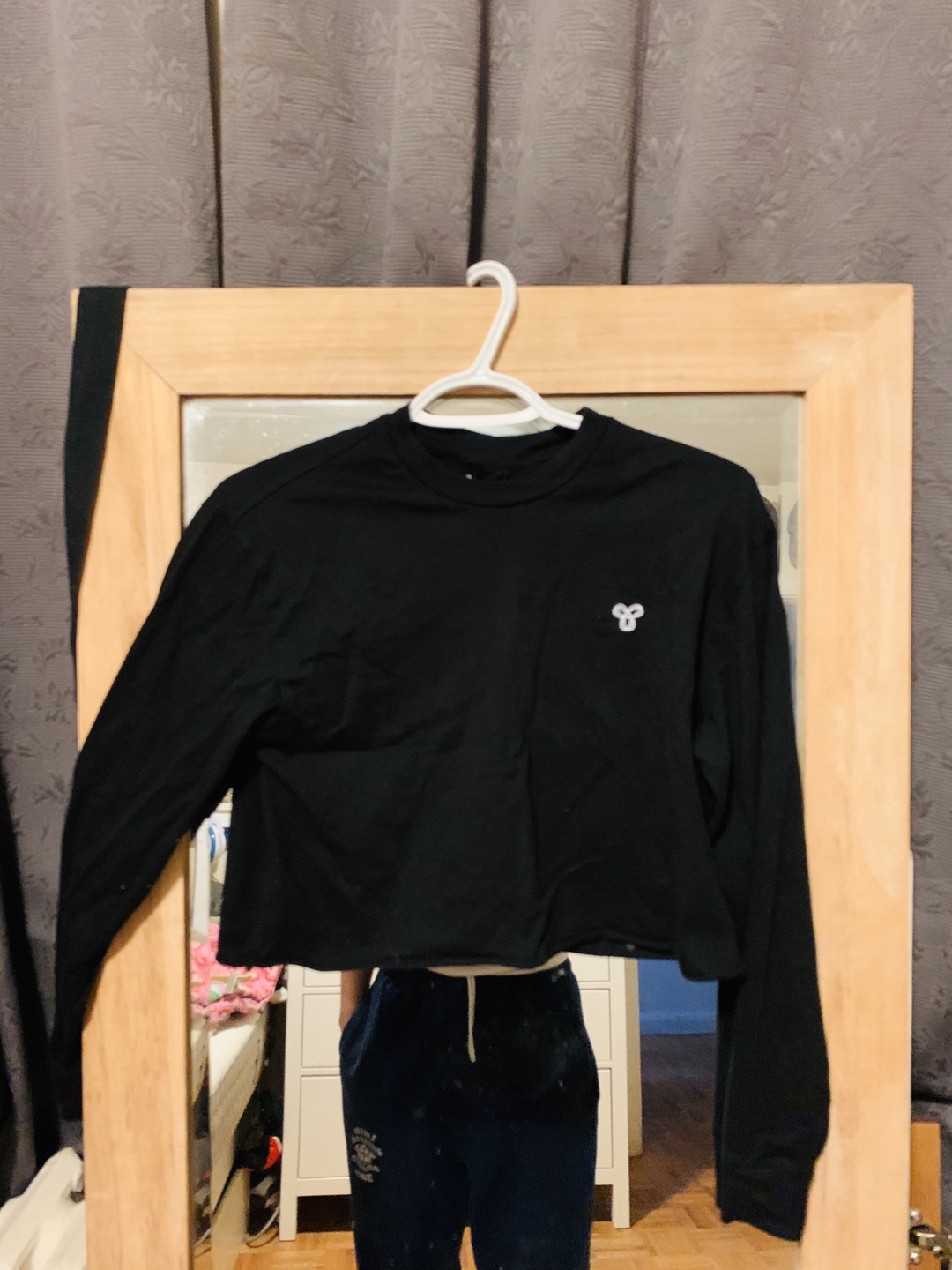 Tna black cropped long sleeve 