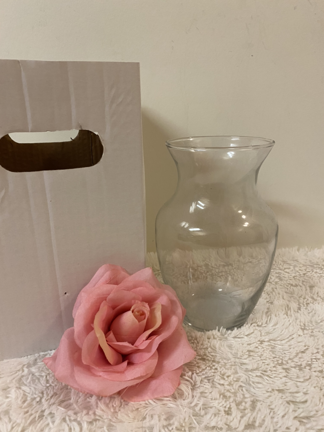Free - Flower Vase thumbnail