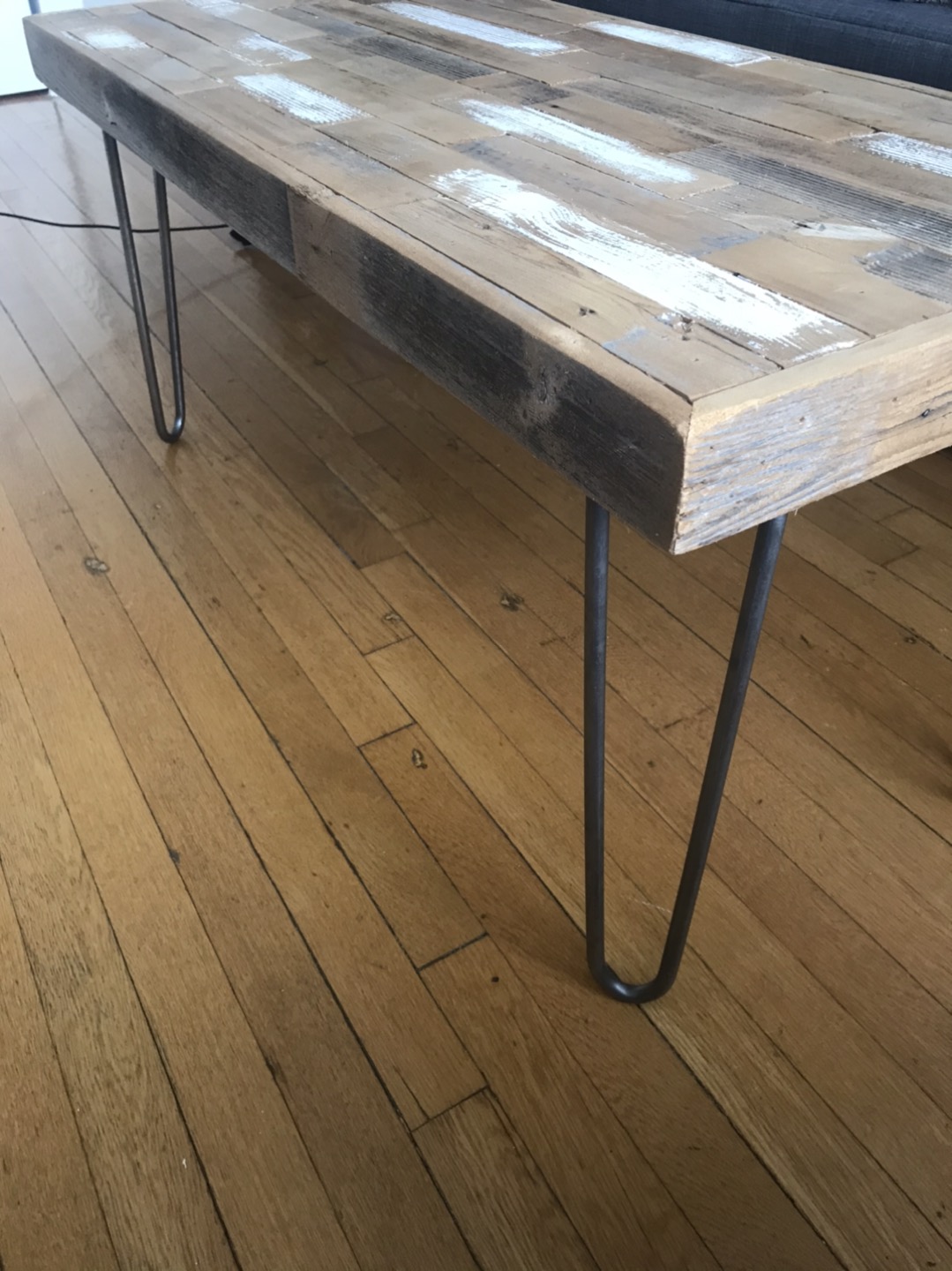 White accent bonded top coffee table - photo 3