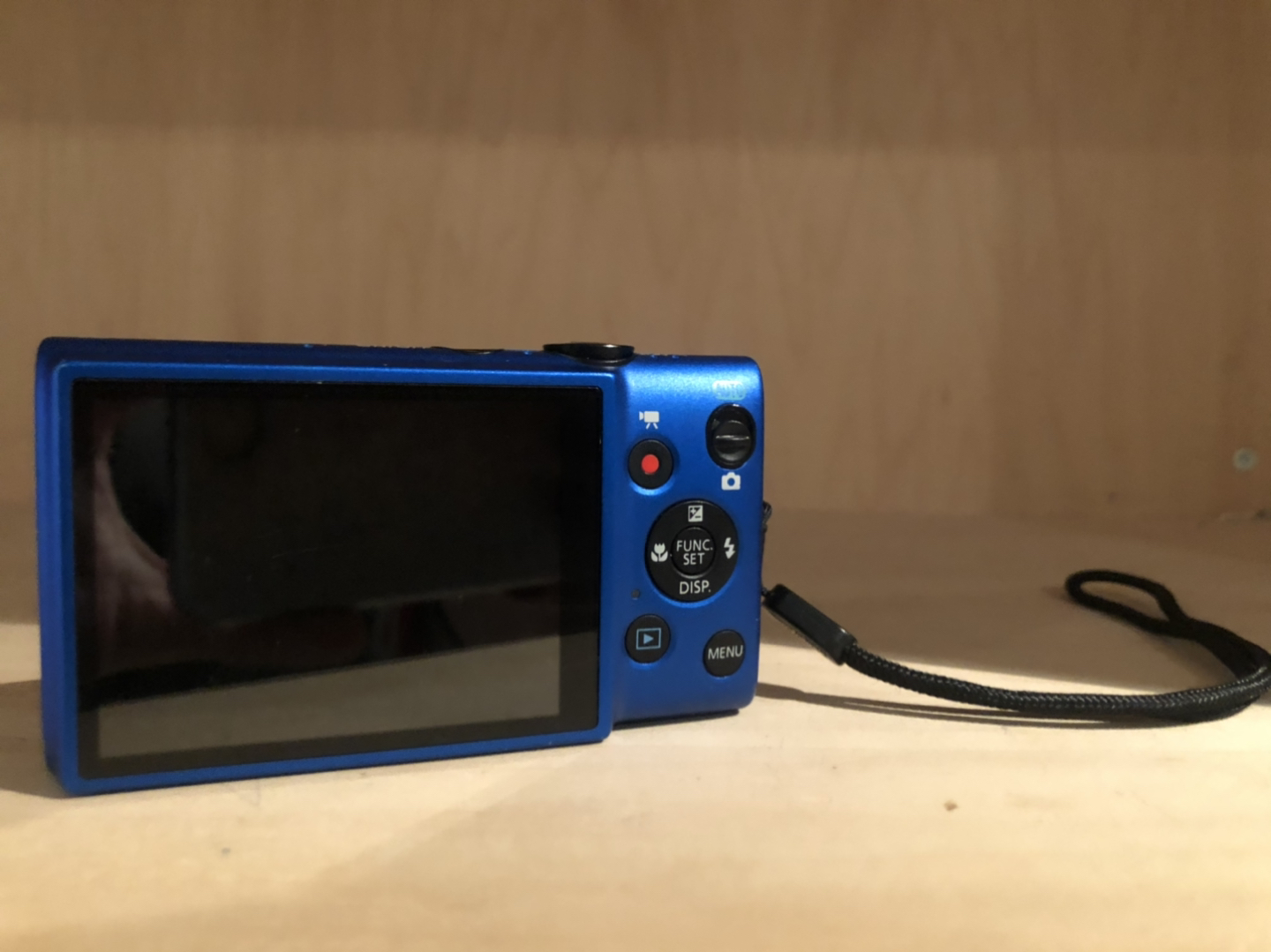 CANON PowerShot Elph digital camera - photo 3