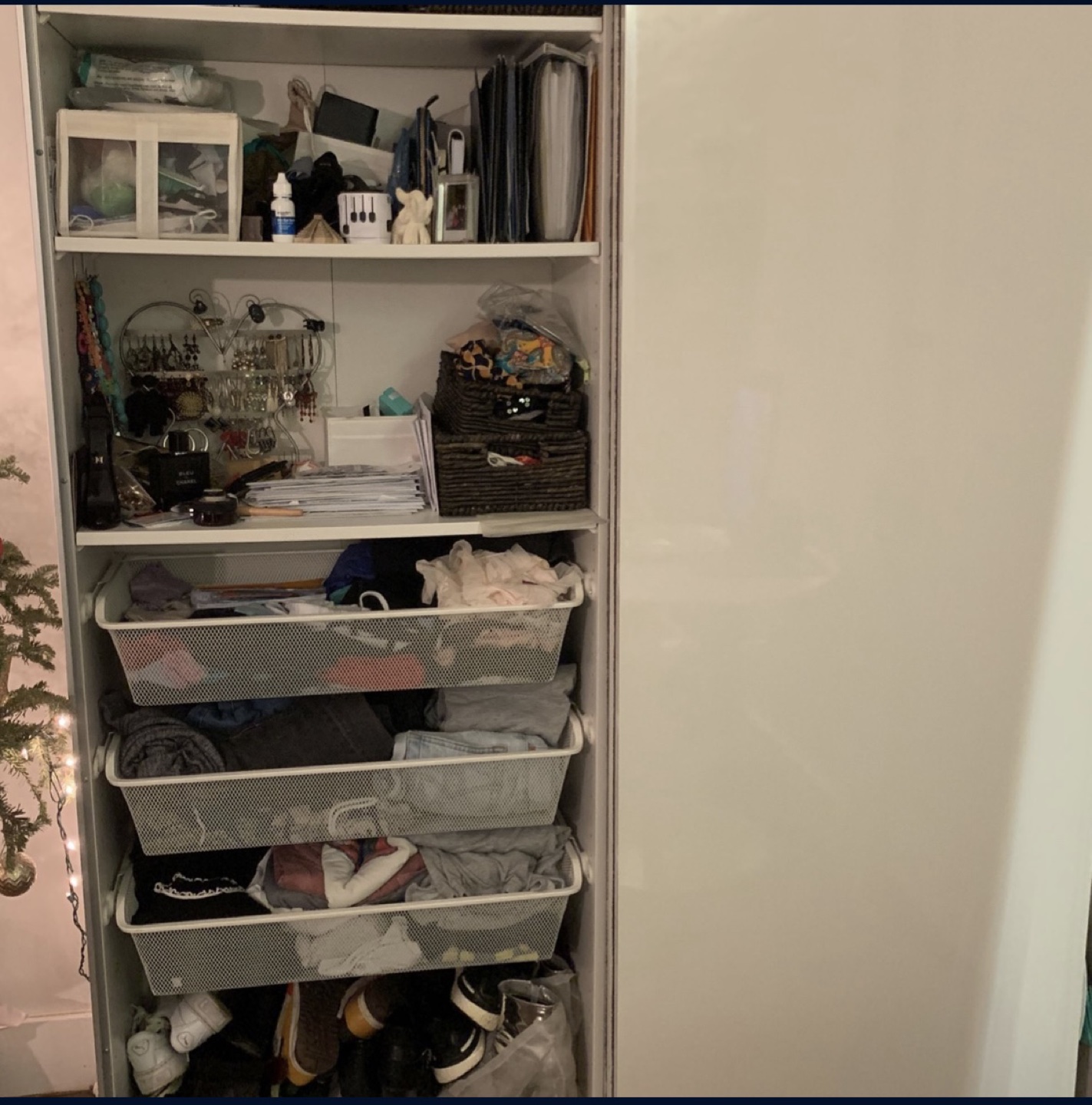 Sliding door wardrobe 
DELIVERY AVAIL MANHATTAN ONLY on Jan 30th - photo 4