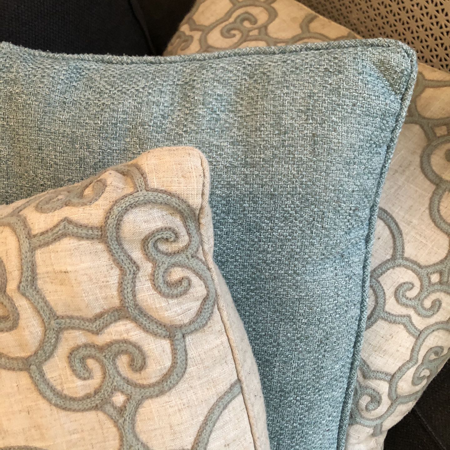 Throw pillows set of 3 - photo 2