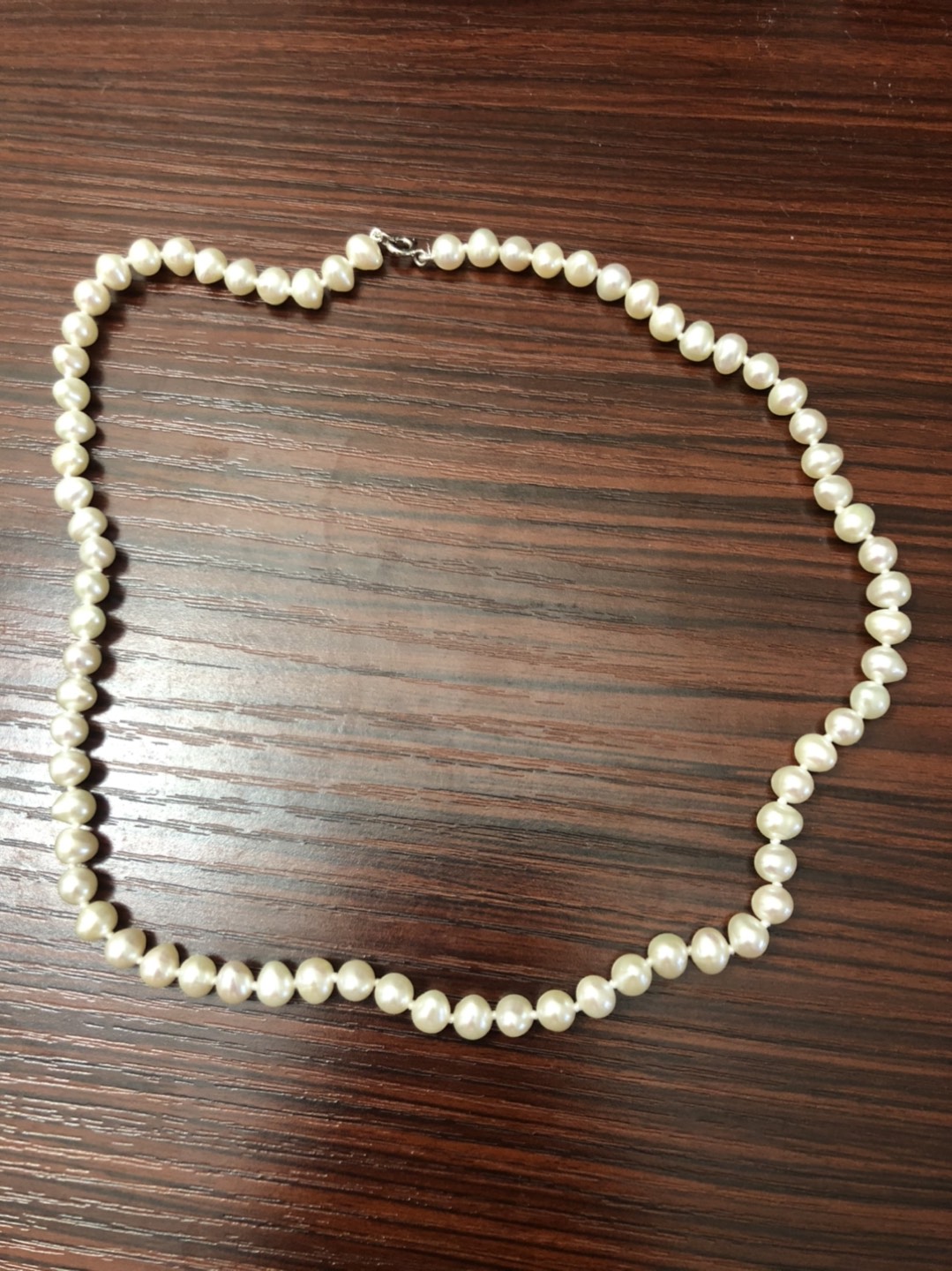 Pearl necklace 