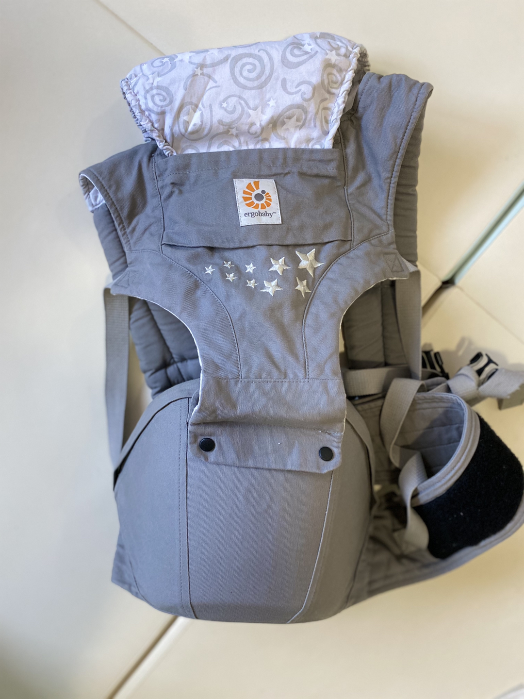 Ergo Carrier with Hip Seat
