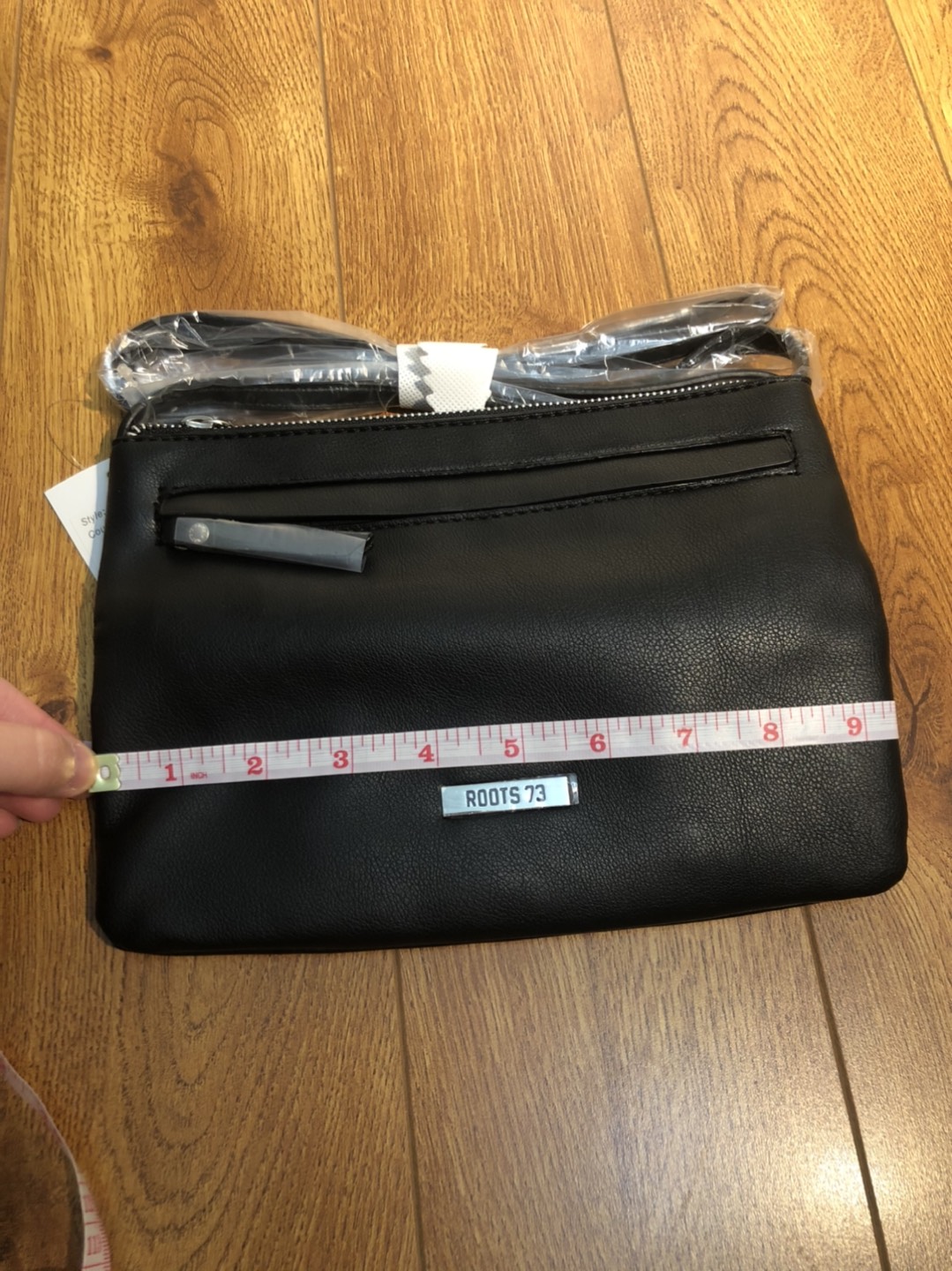 Woman’s brand new purse  - photo 2