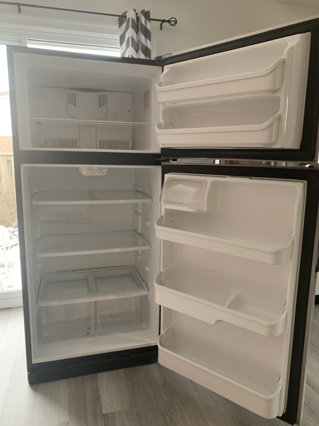 Refrigerator - photo 4