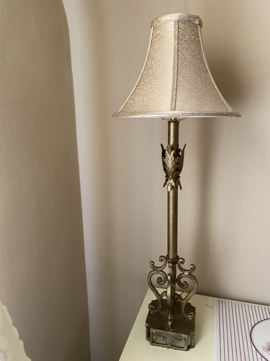 Hallway console with mirror and lamps - photo 2