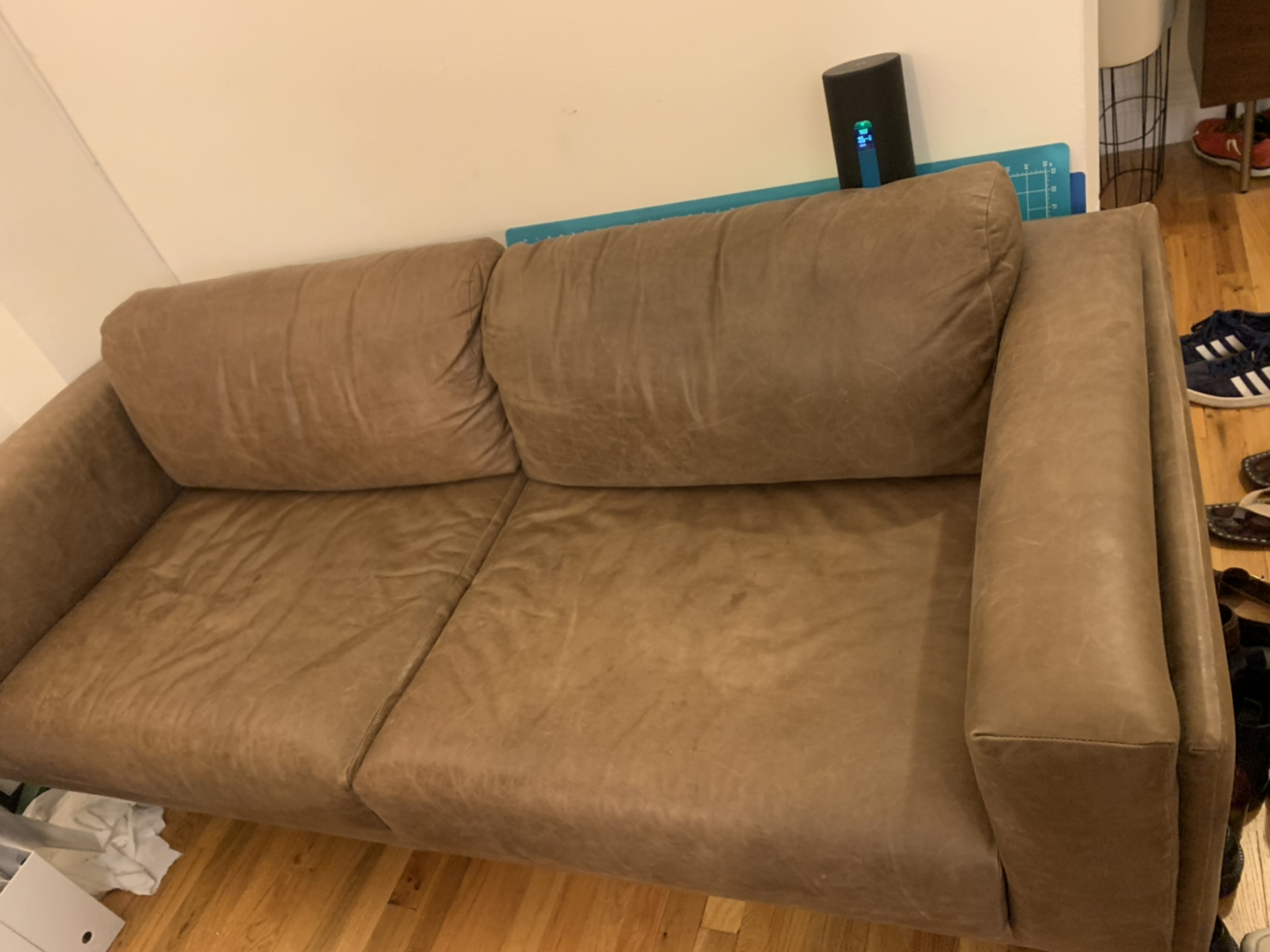Mid Century Dempsey Leather Sofa - photo 2