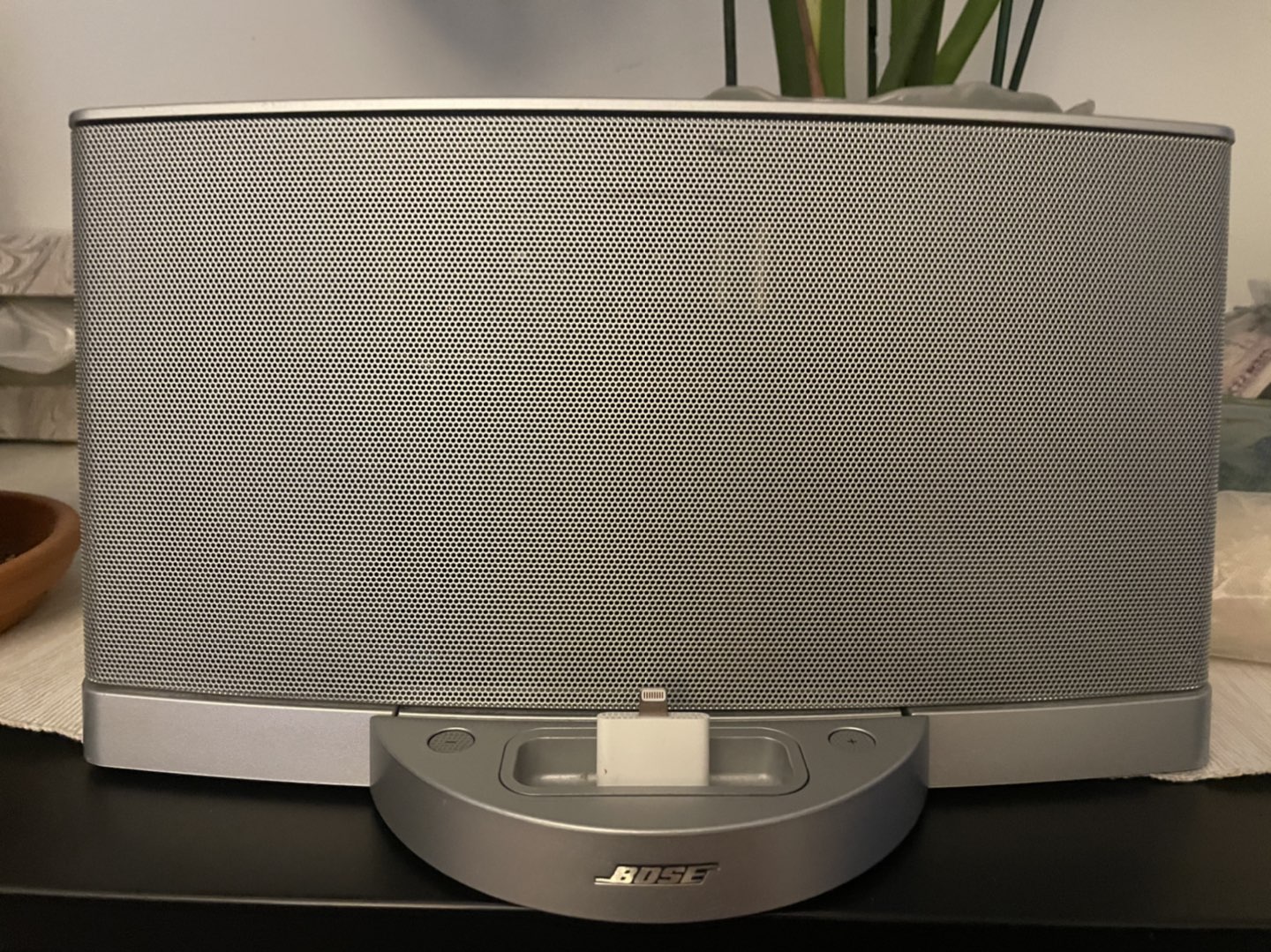 BOSE sound dock (USED) - compatible with iPhone 
