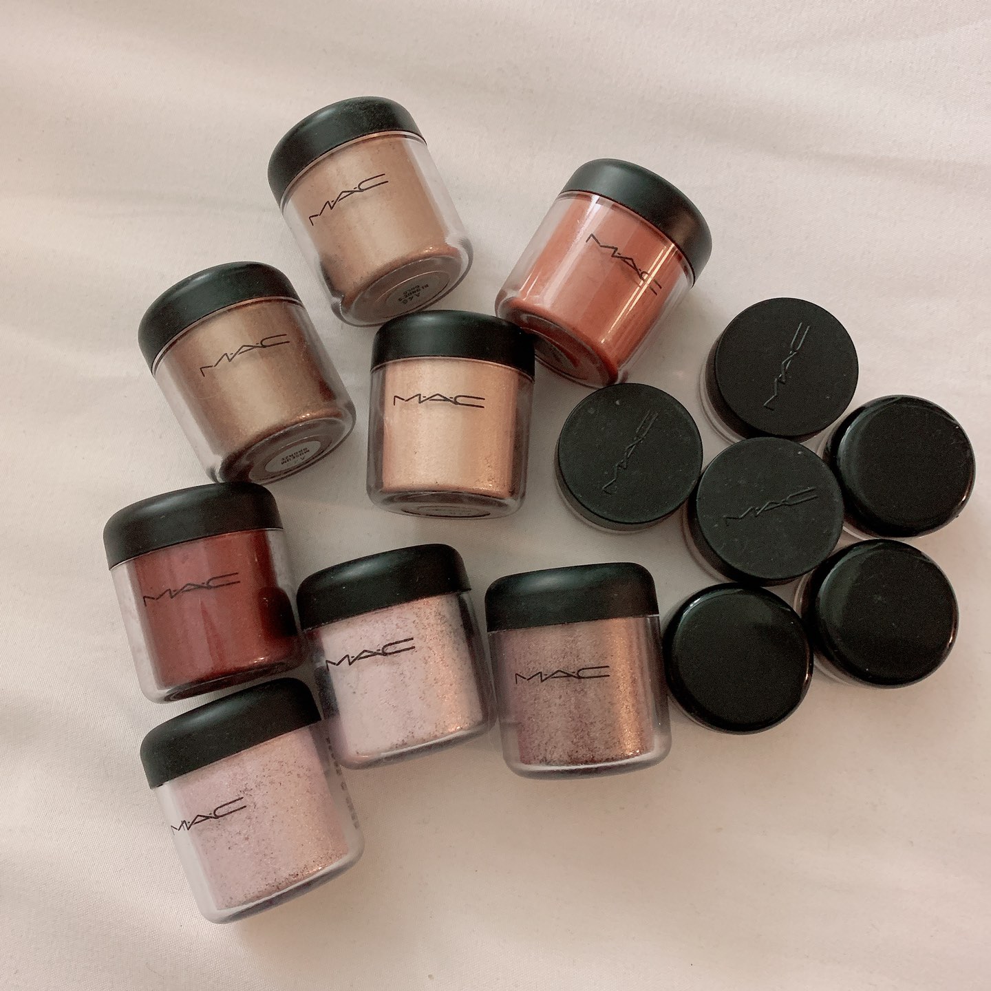 MAC Pigment Package✨8 + Extra thumbnail