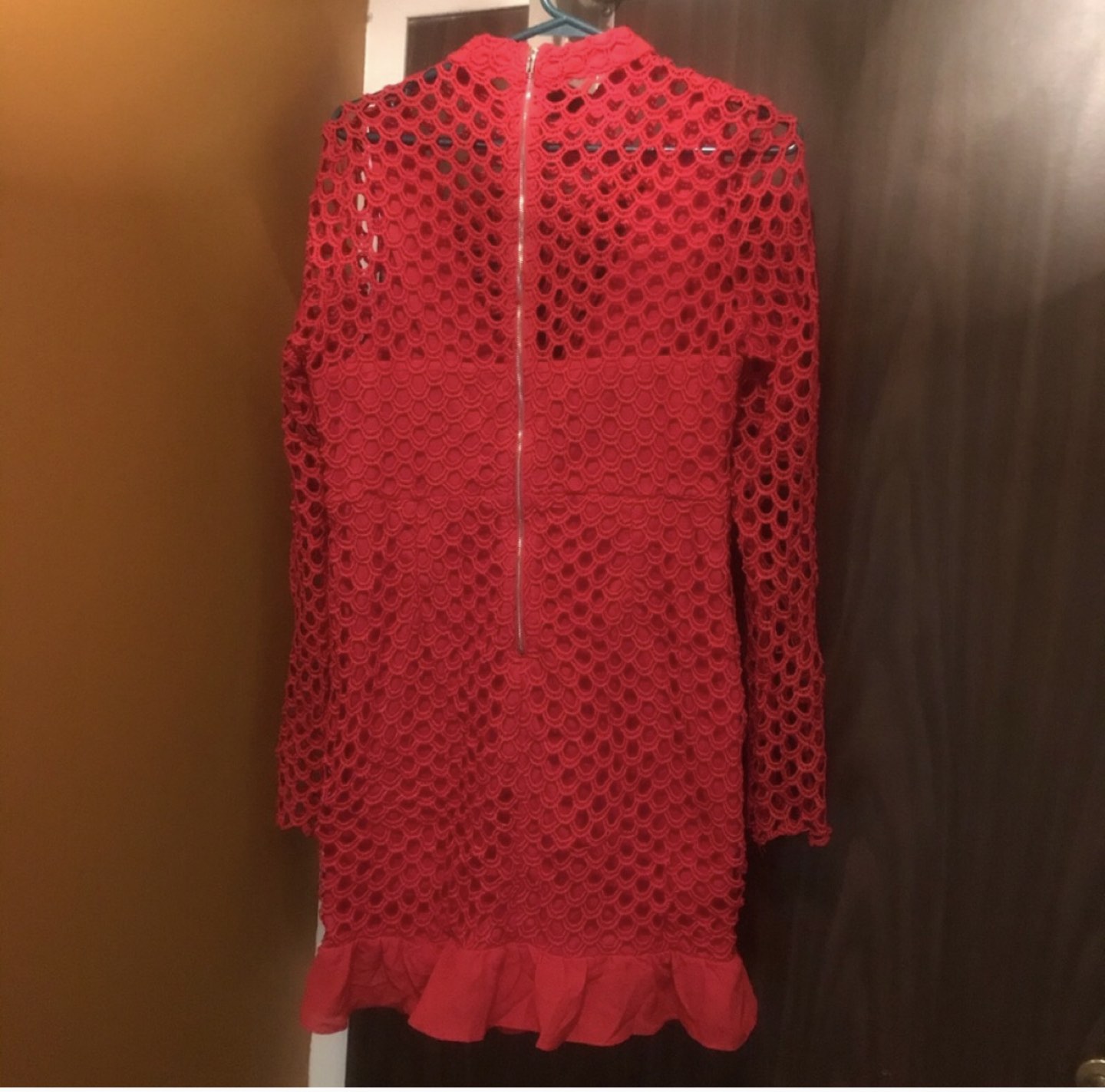 Beautiful red dress - photo 2