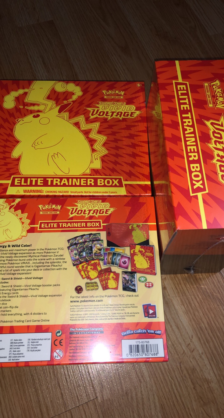 Pokemon Vivid Voltage ETB - photo 3