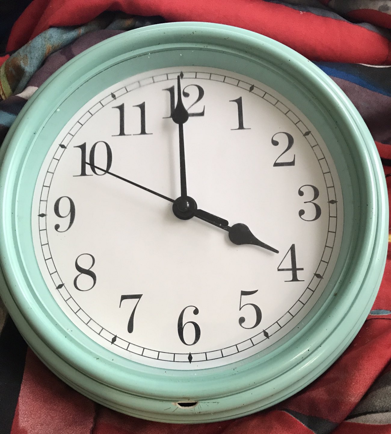 Wall clock cheapest price  thumbnail