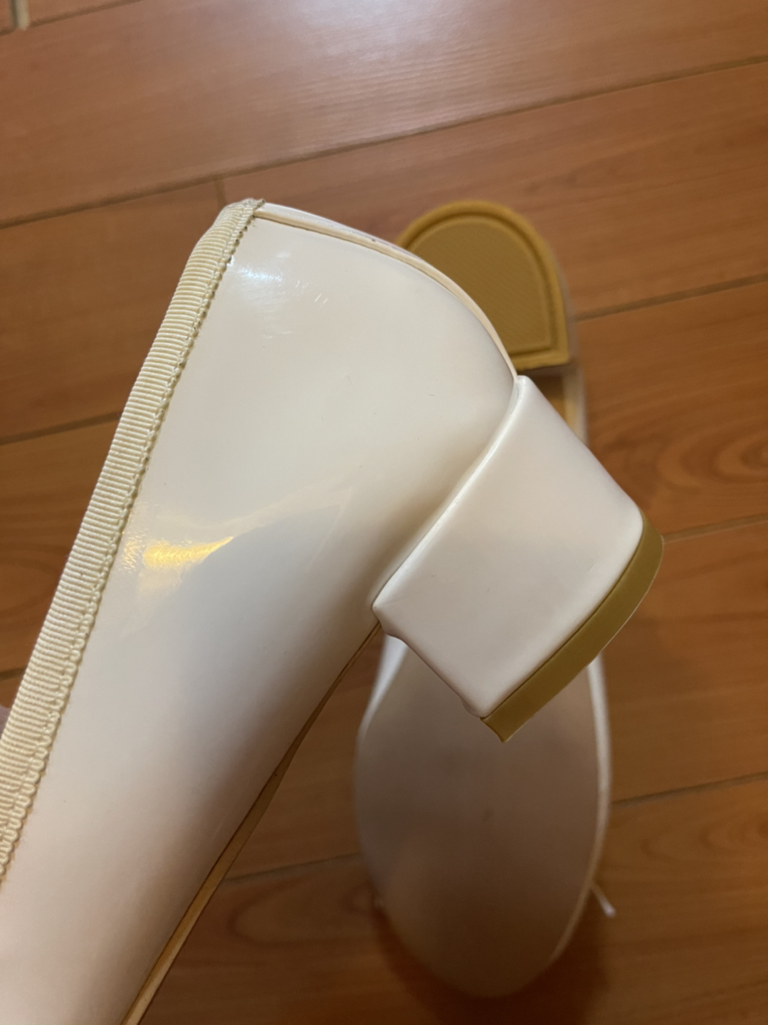 NEW white enamel ballet shoes - photo 4