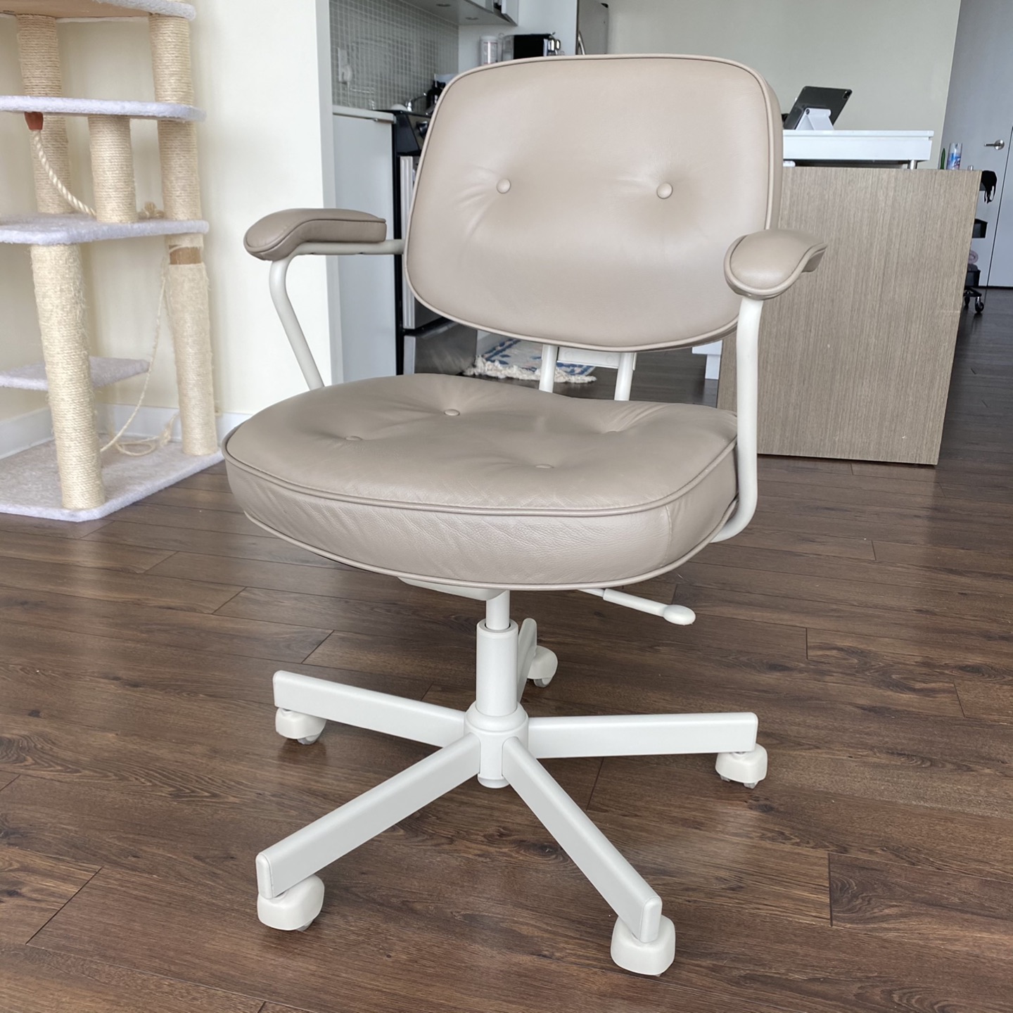 Ikea desk chair Alefjall  thumbnail