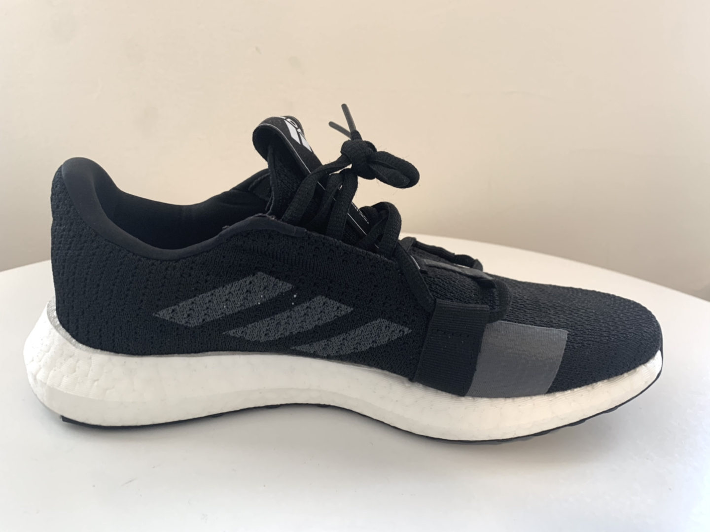 Adidas women’s senseboost go running shoes size9 - photo 4