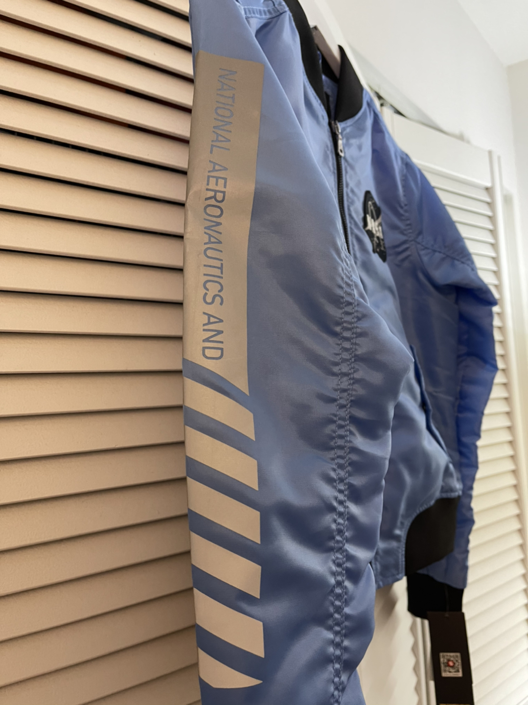 NEW NASA women jumper southpole - photo 2