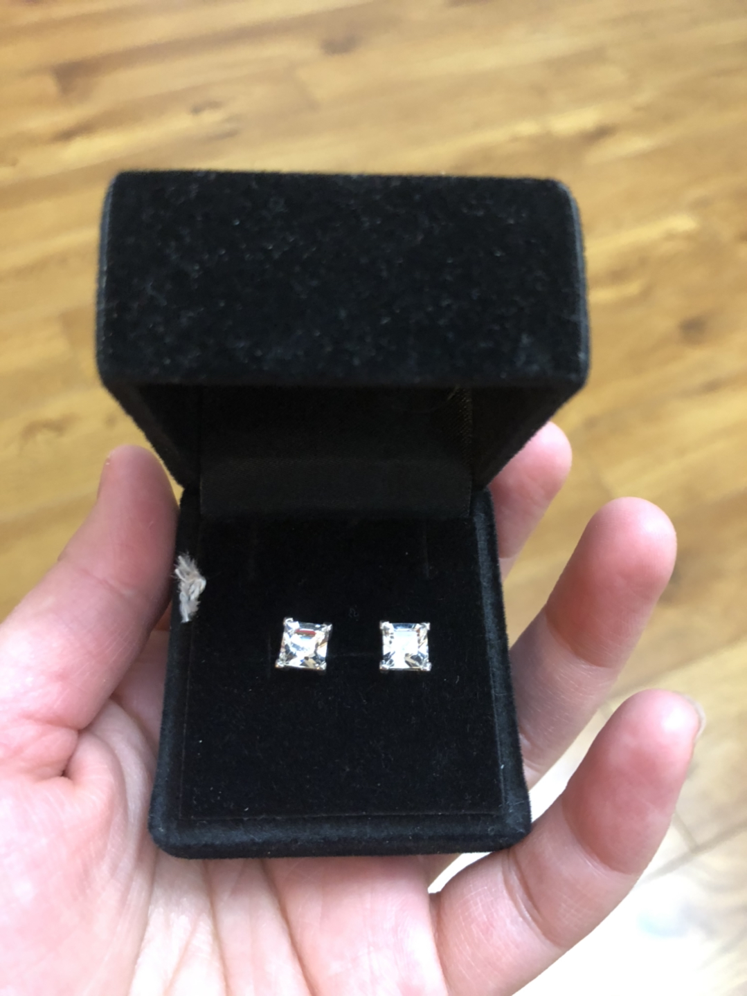 Earring 