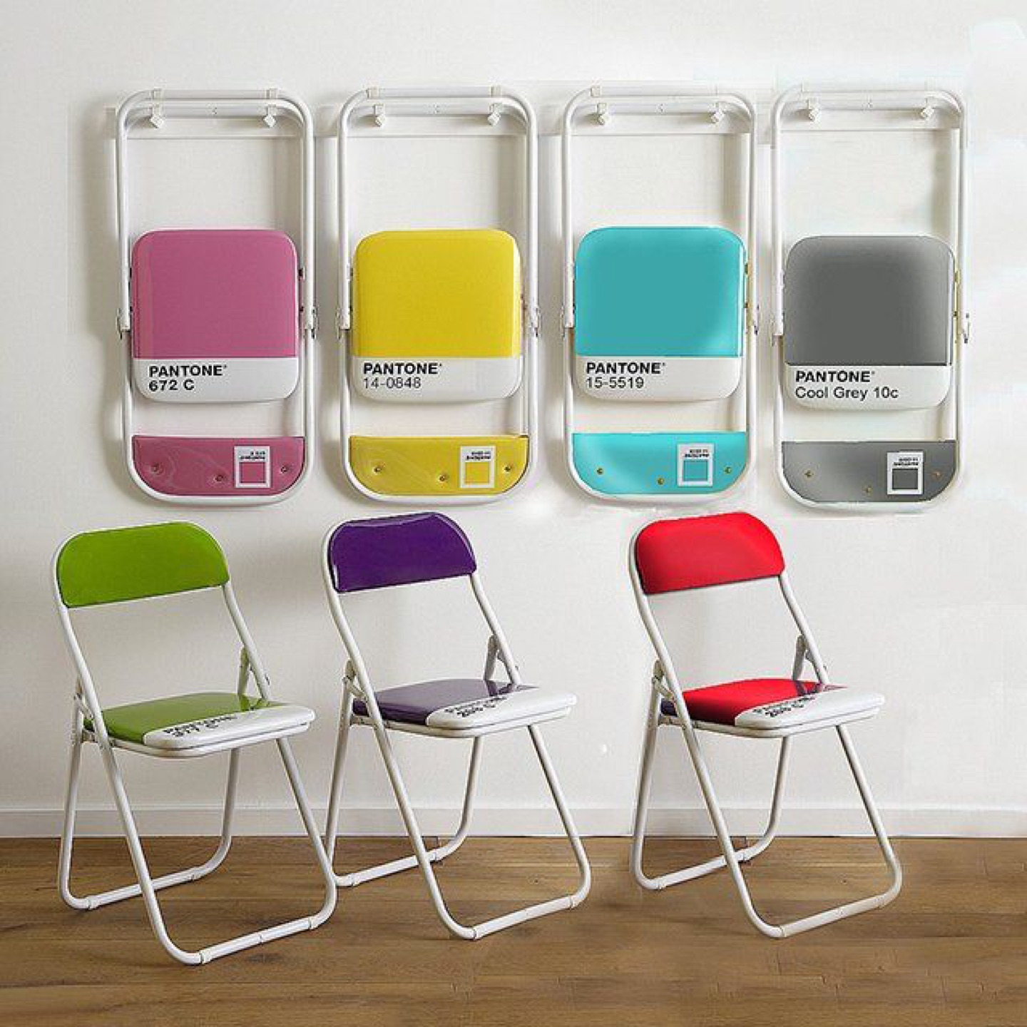 Seletti Pantone Folding Chair🪑  thumbnail