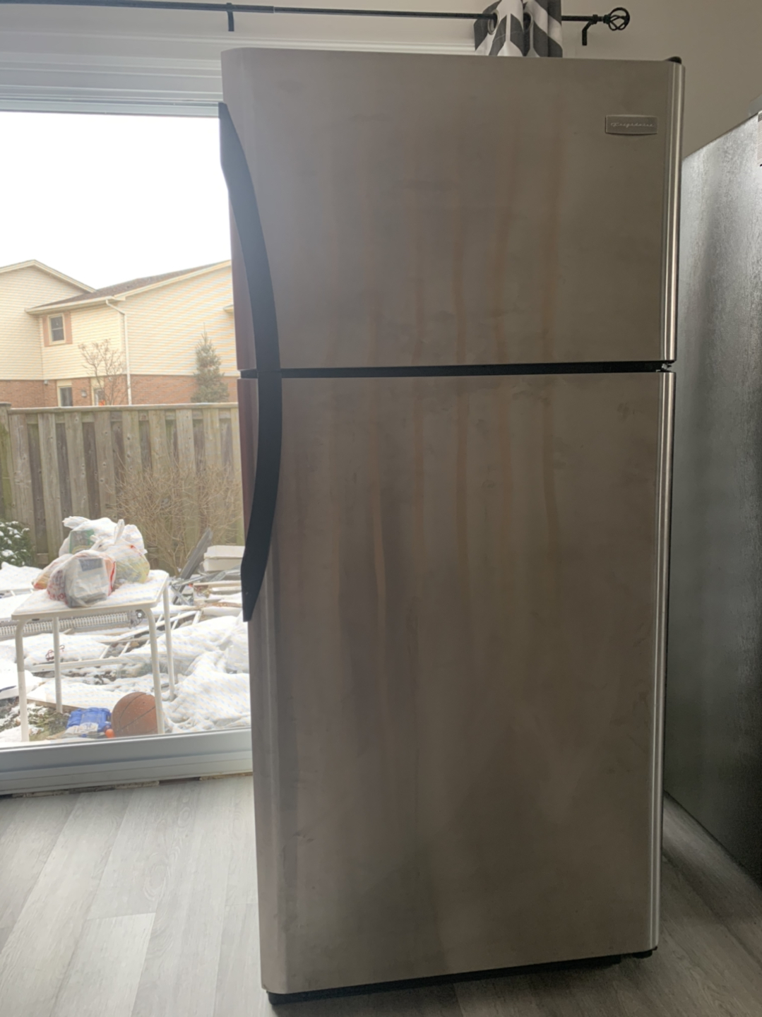 Refrigerator - photo 2