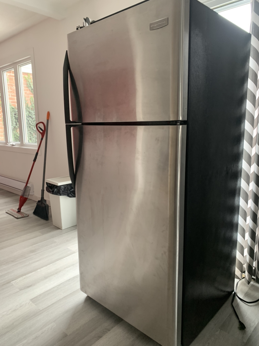 Refrigerator