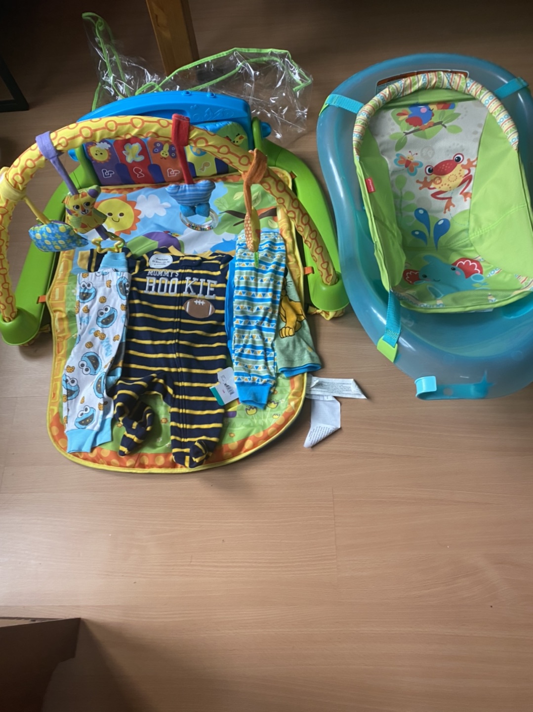 Use baby bathtub, a Gyn mat( 3 infant baby boy outfit  are new thumbnail