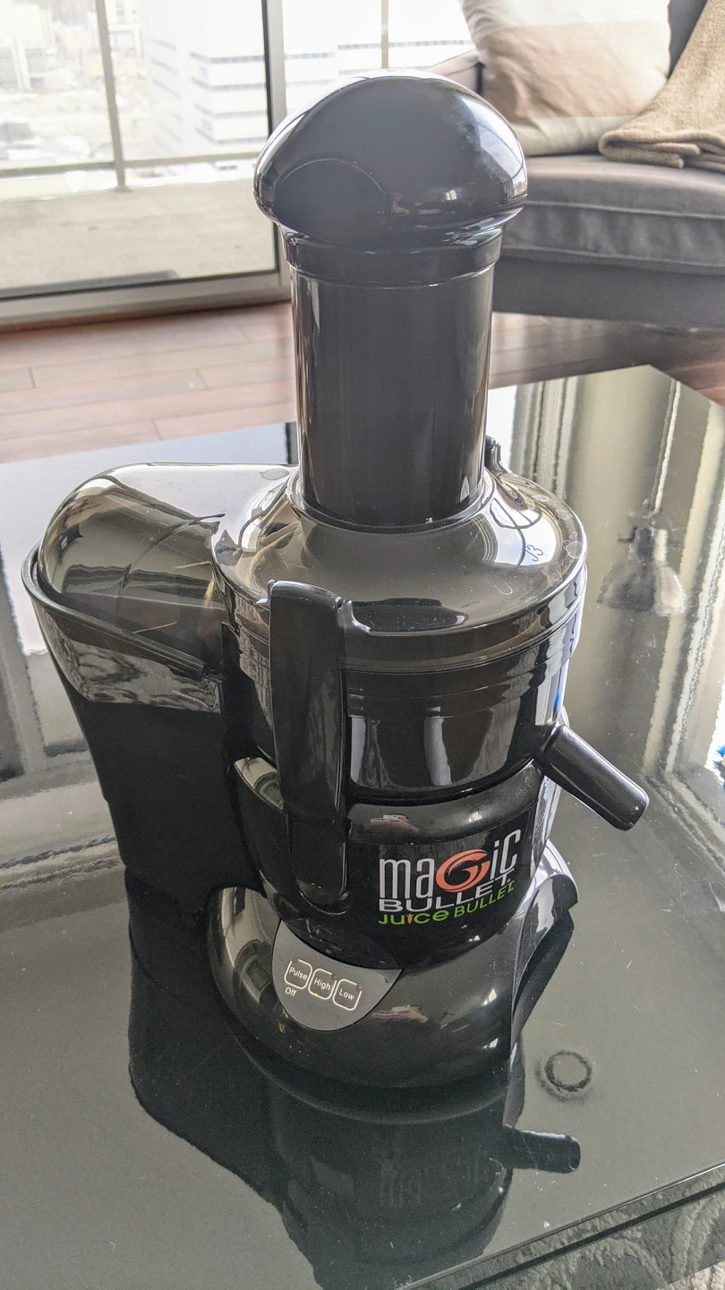 Magic Bullet Juice Bullet 8-pc Set (Barely Used Juicer)